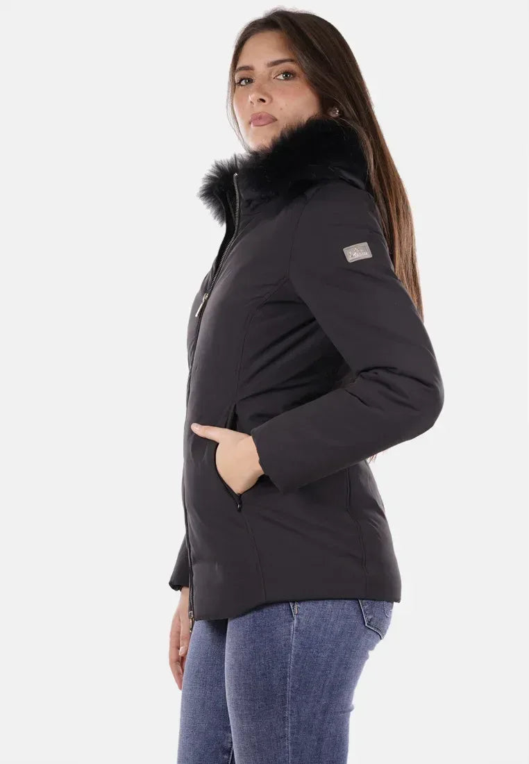 giubbino yeszee con cappuccio e pelliccia e finto gilet - Identity Look
