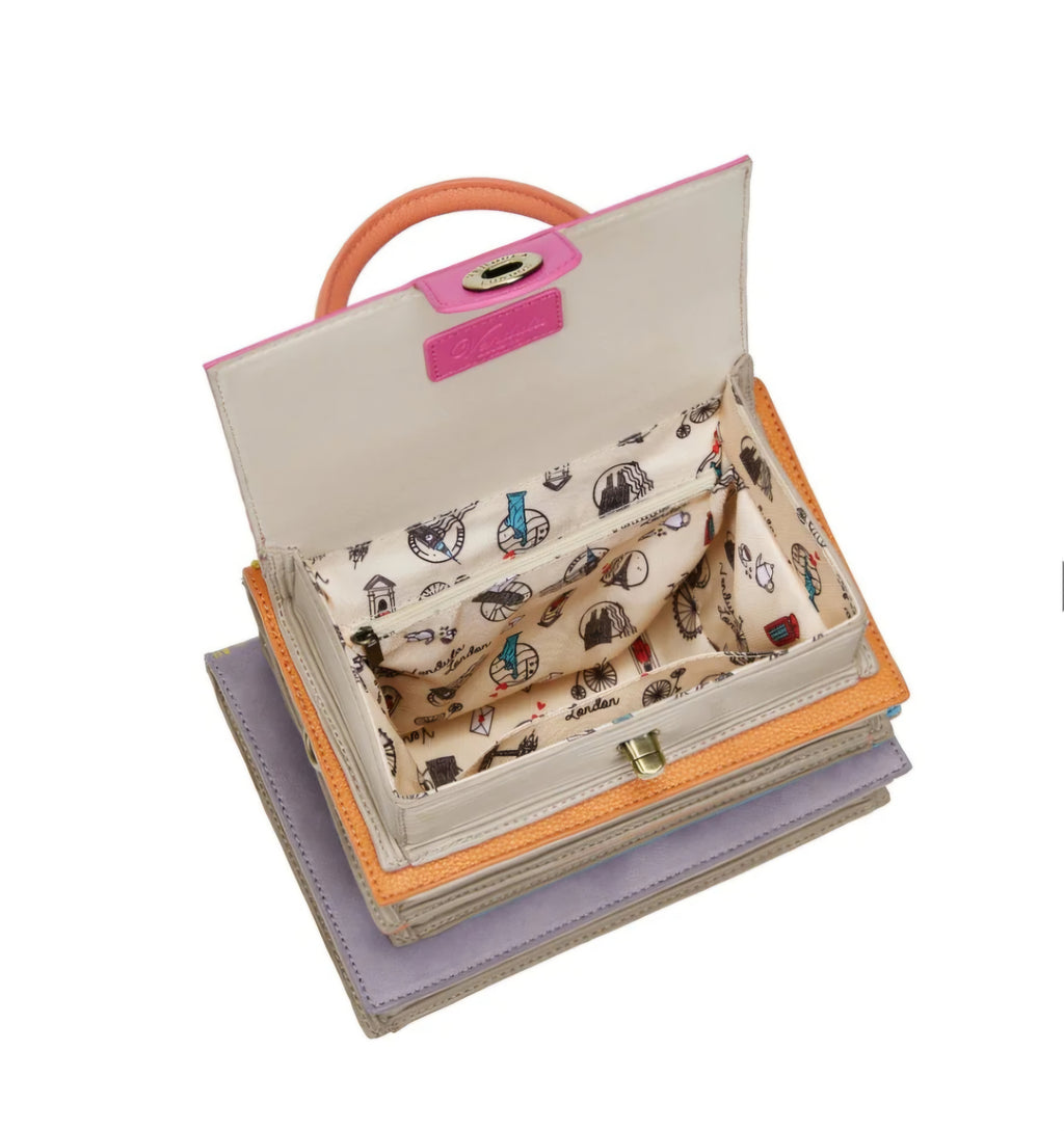 Vendula voyage borsa book stack