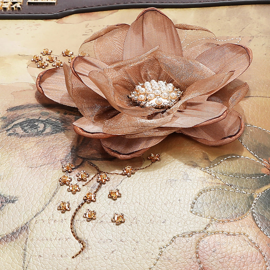 Nicole lee Borsa reflection of love